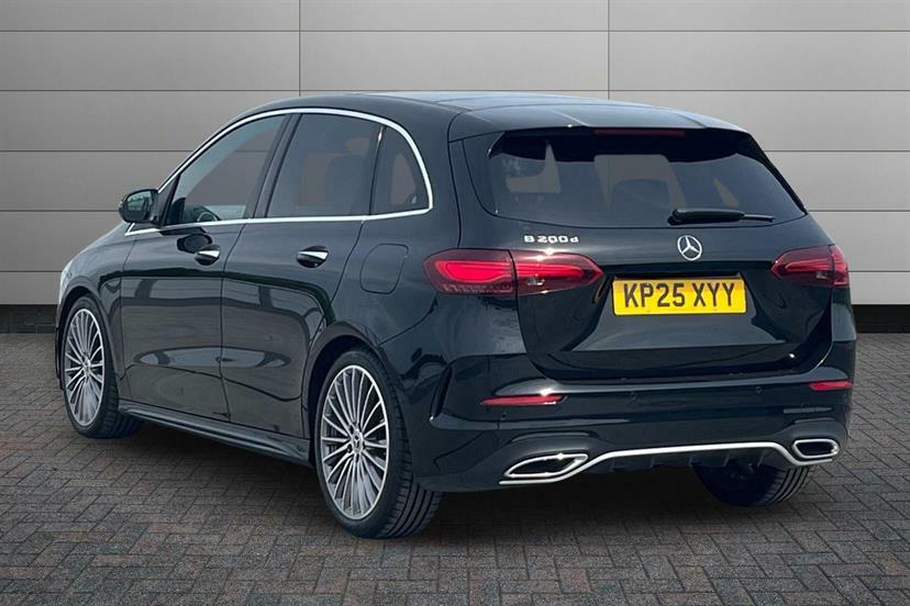 Mercedes-Benz B Class B200d Amg Line Premium Plus Black #2