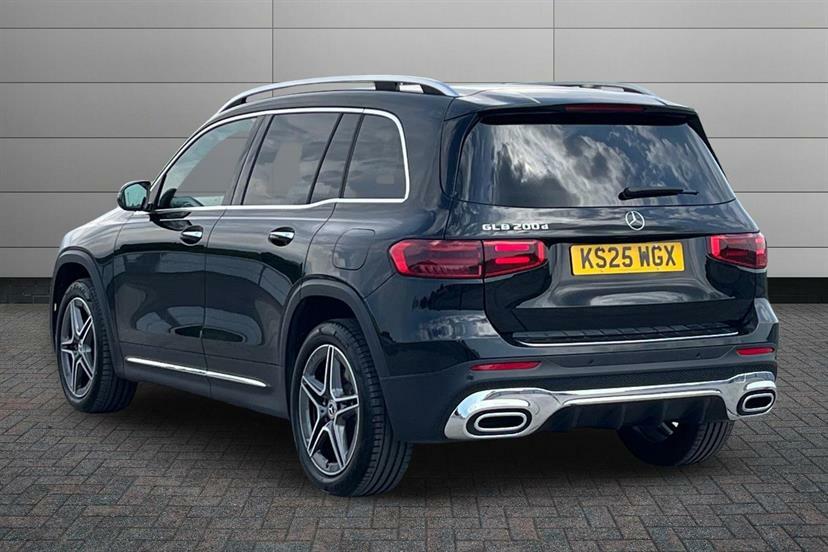 Mercedes-Benz GLB Class 200D Amg Line Executive 8G-tronic Black #2