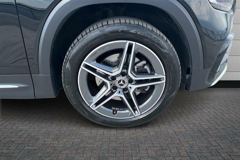 Mercedes-Benz GLB Class 200D Amg Line Executive 8G-tronic Black #4