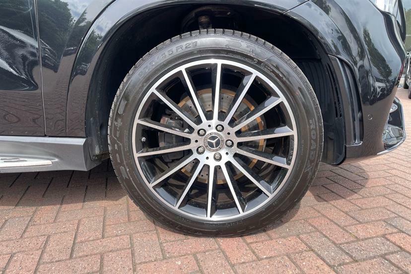 Mercedes-Benz GLE Class 400D 4Matic Amg Line Prem 9G-tronic 7 St KN23WLW Black #4