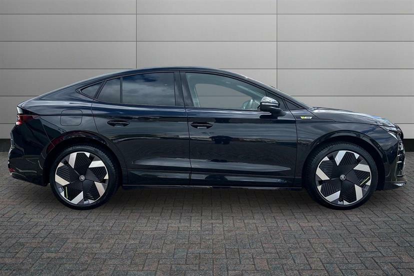 Skoda ENYAQ 250Kw Vrs 84Kwh 4X4 Black #4