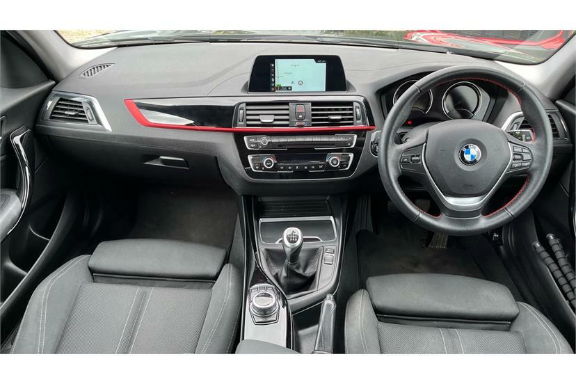 BMW 1 Series 118I 1.5 Sport Nav Black #4