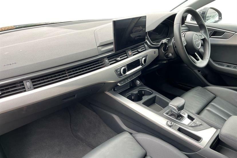 Audi A5 35 Tfsi Sport S Tronic YC24VCO Black #2