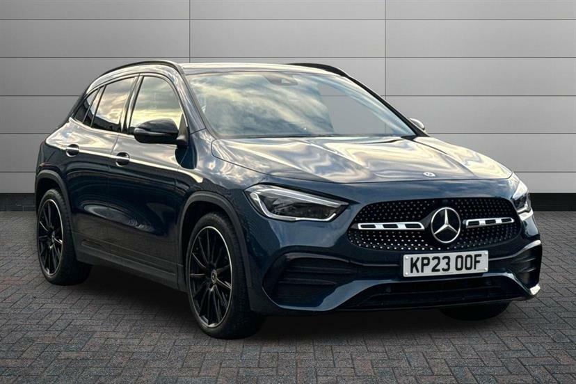 Mercedes-Benz GLA Class 200 Amg Line Premium Plus Night Ed Blue