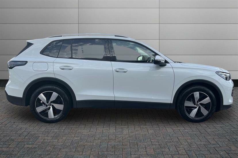 Volkswagen Tiguan 1.5 Etsi 150 Match Dsg GF25WJO White #4