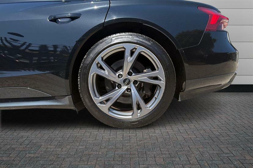 Audi E Tron GT 390Kw Quattro 93Kwh Black #5