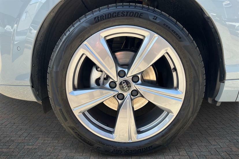 Audi Q3 1.5 Tfsi S Line S Tronic Soundvision Pack EF75OKH Grey #5