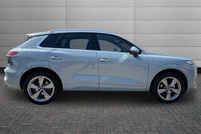 Audi Q3 1.5 Tfsi S Line S Tronic Soundvision Pack EF75OKH Grey #4