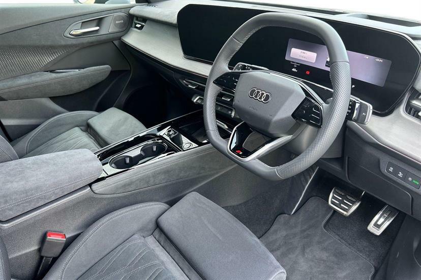 Audi Q3 1.5 Tfsi Edition 1 S Tronic Soundvision LL75HYJ Black #6