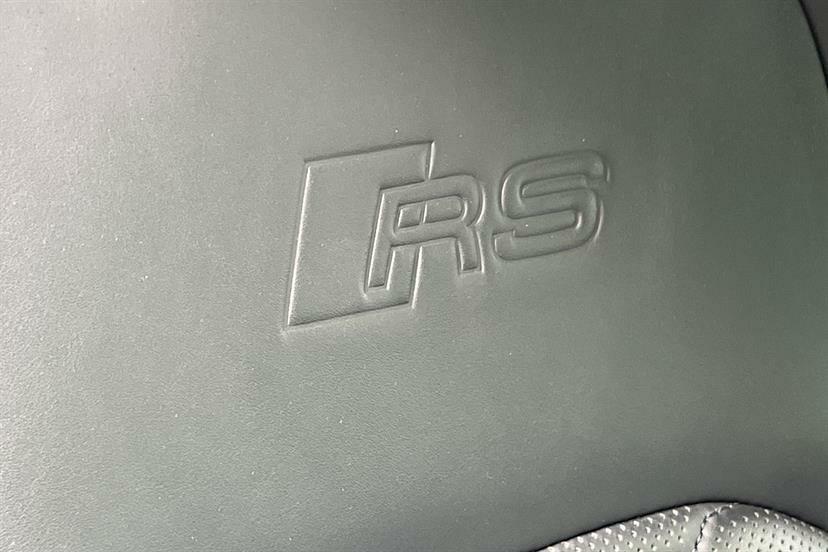 Audi RS6 Estate Black #22