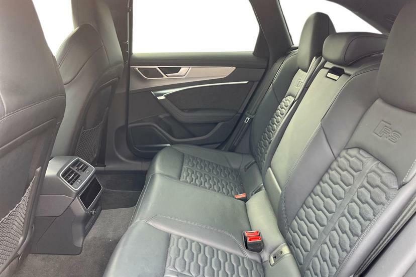 Audi RS6 Estate Black #8