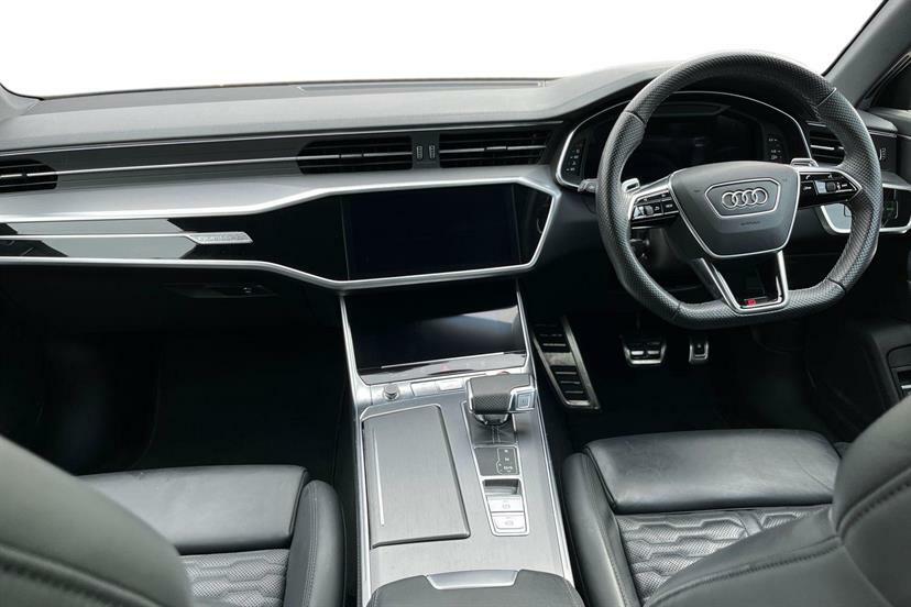 Audi RS6 Estate Black #9