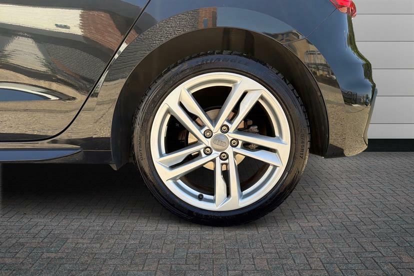 Audi A1 30 Tfsi S Line LW19HWB Black #5
