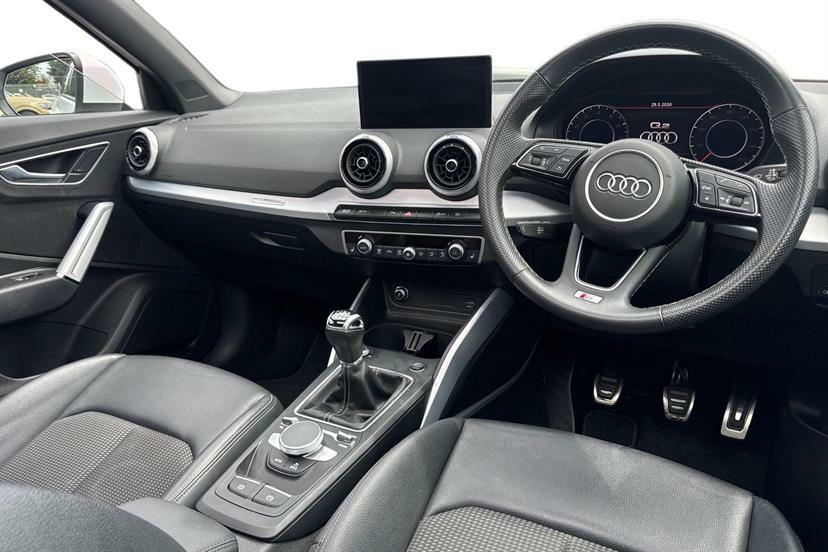 Audi Q2 35 Tfsi S Line Tech Pro EG23GAX White #6