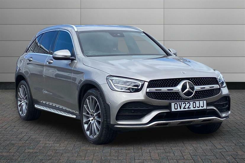 Mercedes-Benz GLC Class 220D 4Matic Amg Line Premium 9G-tronic Silver