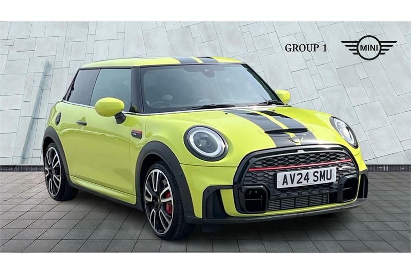 Mini Hatch 2.0 John Cooper Works Yellow