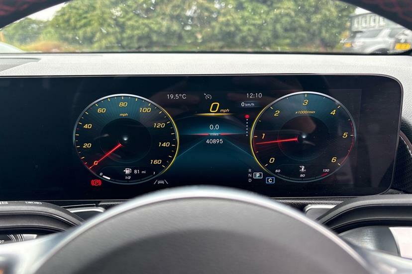Mercedes-Benz GLB Class 220D 4Matic Amg Line Premium 8G-tronic BU23PXJ White #6