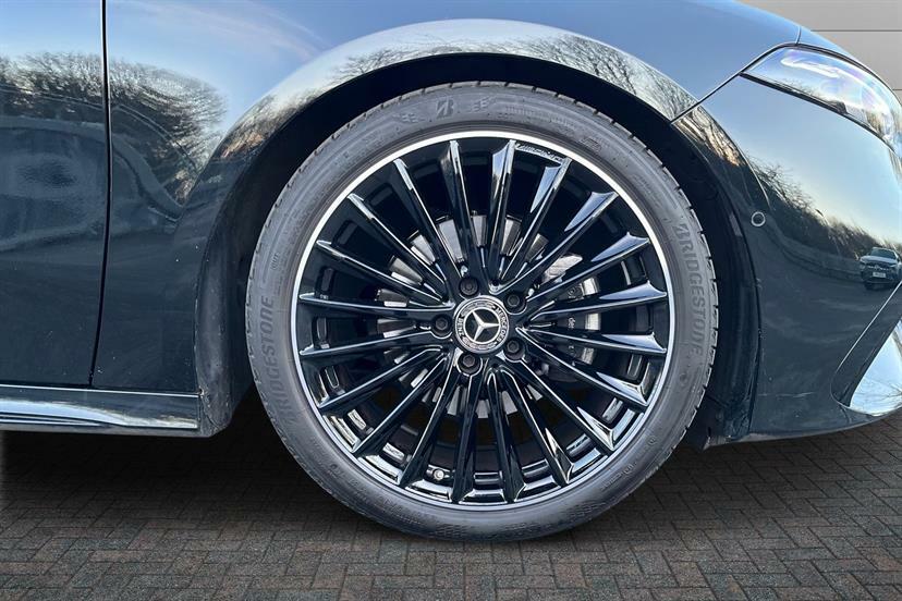 Mercedes-Benz A Class A180 Amg Line Premium Plus KK25BZY Black #4