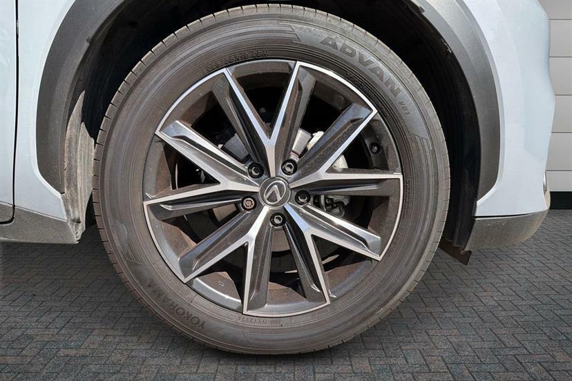 Lexus LBX 1.5 Premium Plus E-cvt FM74RRZ Grey #5