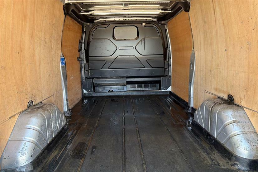 Ford Transit Custom 2.0 Ecoblue 130Ps Low Roof Limited Van RO23KWA Silver #2
