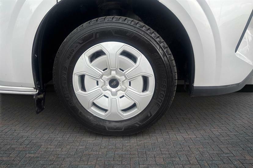 Ford Transit Custom 2.0 Ecoblue 136Ps H1 Van Trend LF74TJS Silver #6
