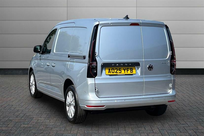 Volkswagen Caddy 1.5 Ehybrid 150 Commerce Pro Van Dsg Tech Black #3