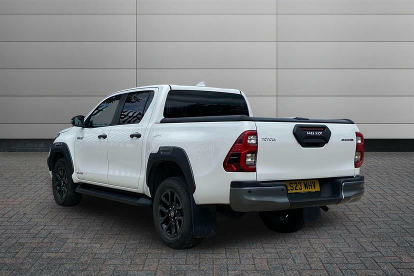 Toyota HILUX Invincible X Dcab Pick Up 2.8 D-4d LS23WHV White #4