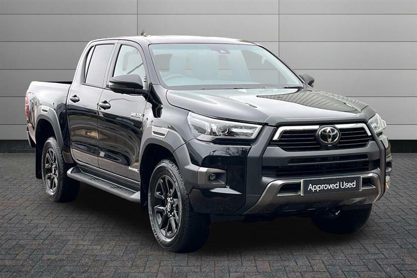 Toyota HILUX Invincible X Dcab Pick Up 2.8 D 48V Black