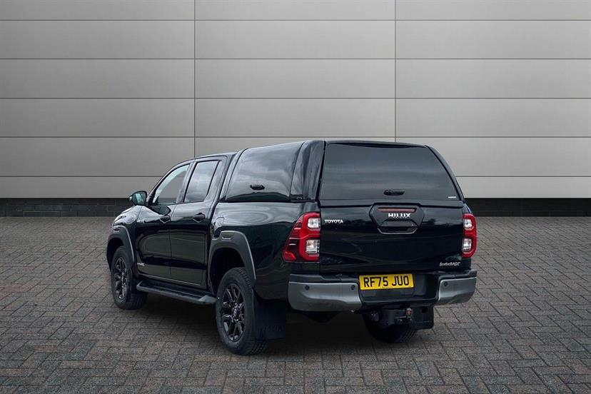 Toyota HILUX Invincible X Dcab Pick Up 2.8 D 48V RF75JUO Black #4