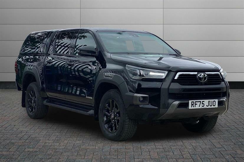 Toyota HILUX Invincible X Dcab Pick Up 2.8 D 48V Black