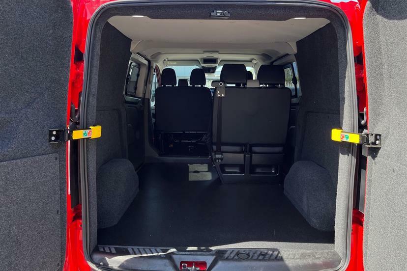 Ford Transit Custom 2.0 Tdci 170Ps Low Roof Dcab Sport Van Red #2