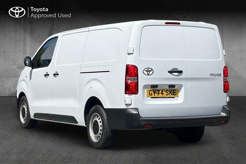 Toyota PROACE 2.0D 145 Active Van White #3