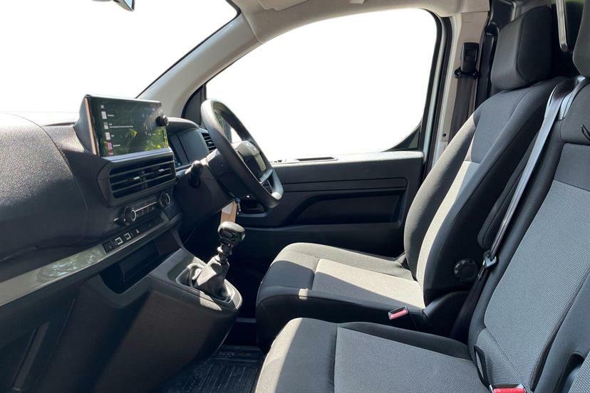 Toyota PROACE 2.0D 145 Active Van White #2