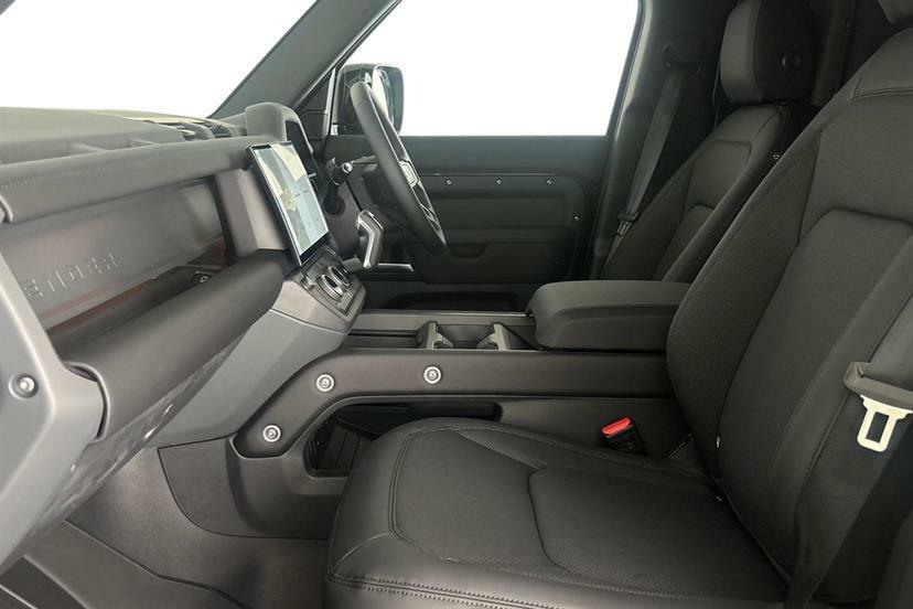 Land Rover Defender 110 3.0 D250 Hard Top X-dynamic Se LS26CLJ Black #3