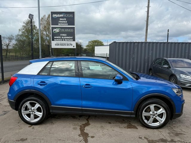 Audi Q2 Tdi 30 Sport Suv HT19HXZ Blue #5