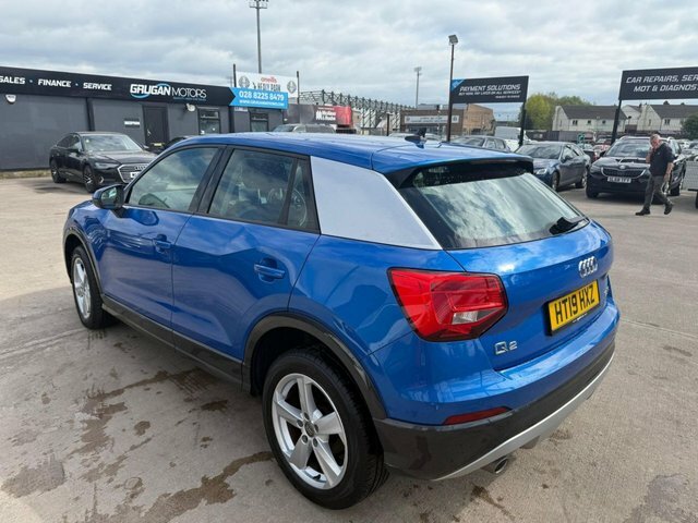 Audi Q2 Tdi 30 Sport Suv HT19HXZ Blue #3