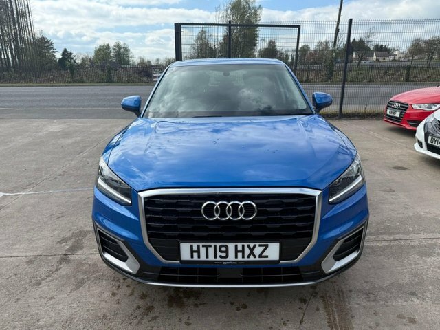 Audi Q2 Tdi 30 Sport Suv HT19HXZ Blue #6