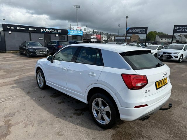 Audi Q2 Tfsi Cod Sport Suv YP18YOC White #3