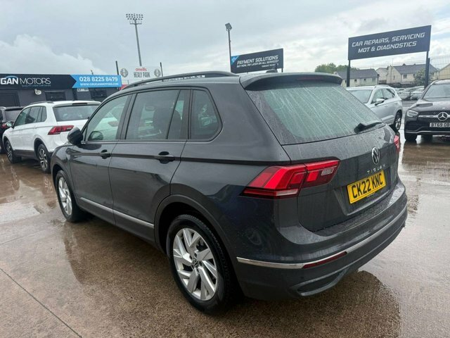 Volkswagen Tiguan Tdi Life Suv CK22KNC Grey #3