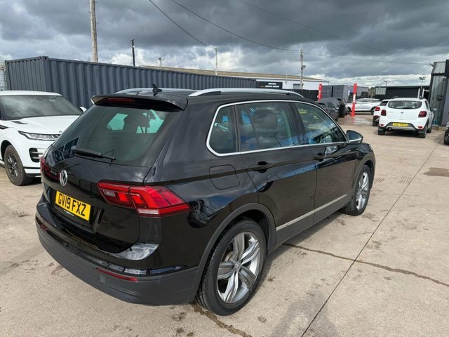 Volkswagen Tiguan Tsi Evo Match Suv Black #4