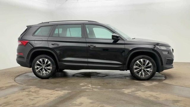 Skoda Kodiaq Tdi Se Drive Suv AJ72EJC Black #2