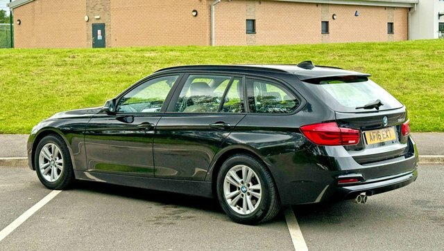 BMW 3 Series Estate AF16EXT Black #3