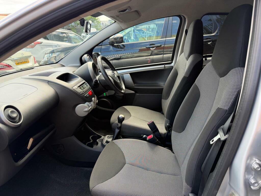 Toyota Aygo 1.0 Vvt-i Mode Euro 5 FN63FBU Silver #6