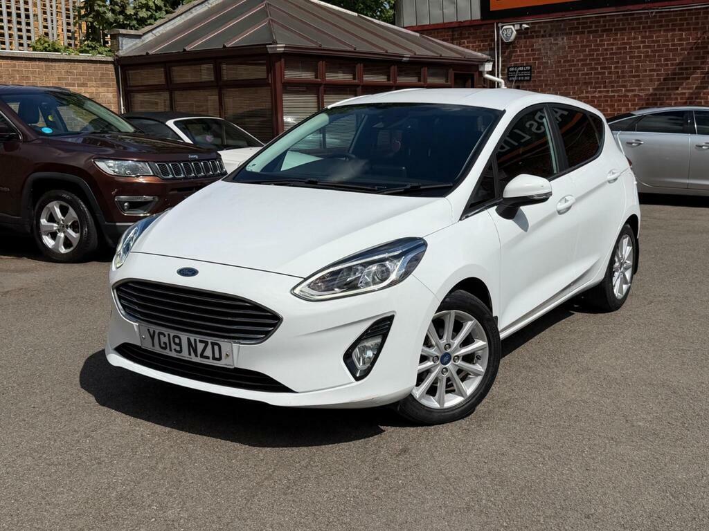 Ford Fiesta 1.0T Ecoboost Titanium Euro 6 S S White