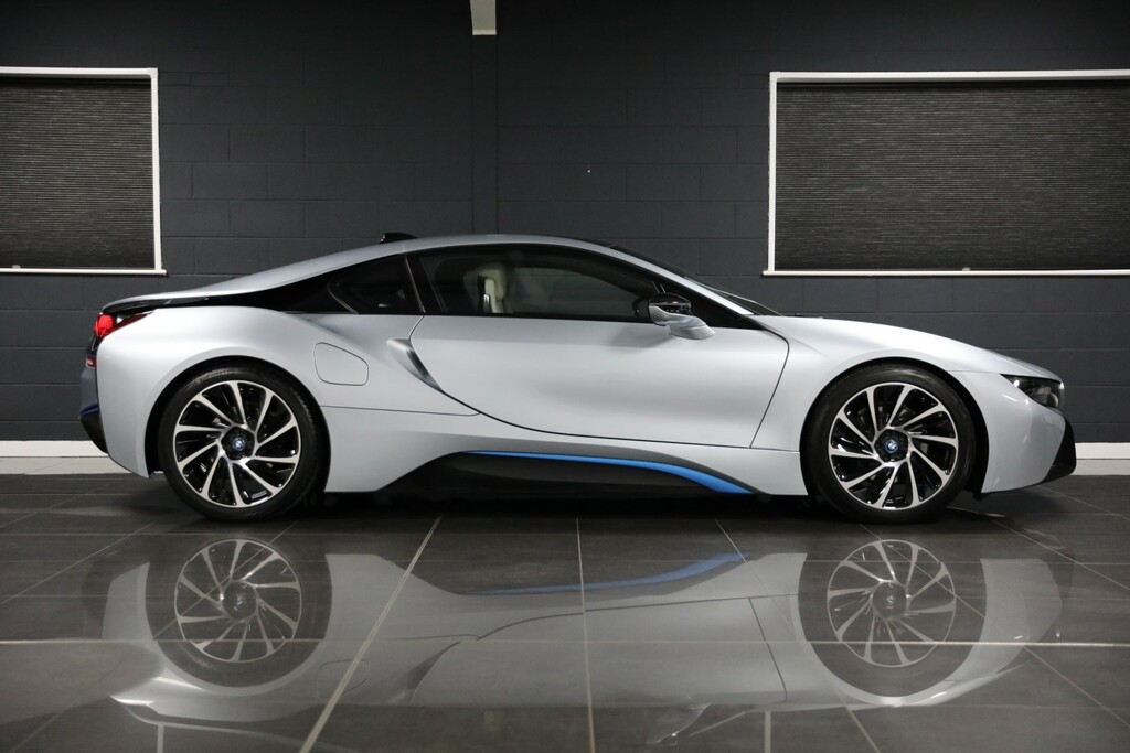 BMW i8 Coupe  #6