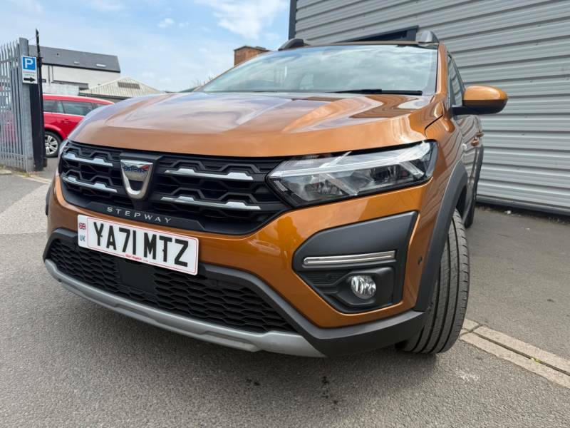 Dacia Sandero Stepway 1.0 Tce Bi-fuel Prestige - 2022 71 YA71MTZ Orange #4