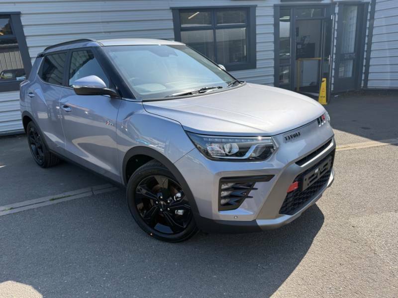 SsangYong Tivoli 1.5 K40 - 2026 Silver #2