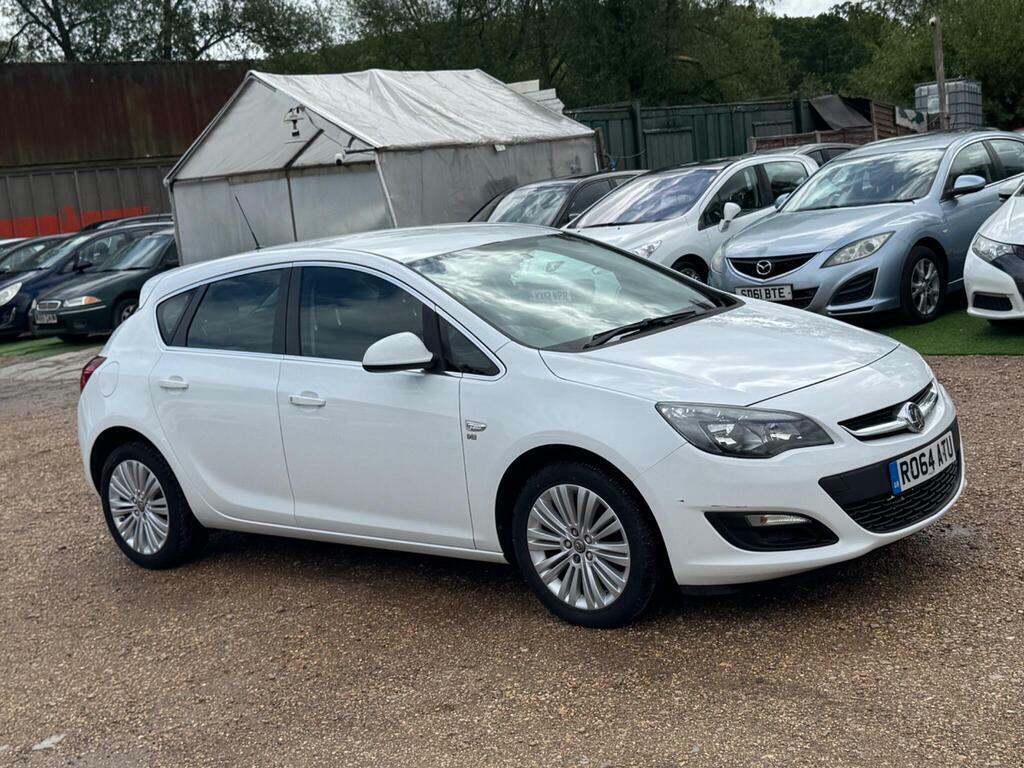Vauxhall Astra 1.4 16V Excite Euro 5 R064ATU White #6
