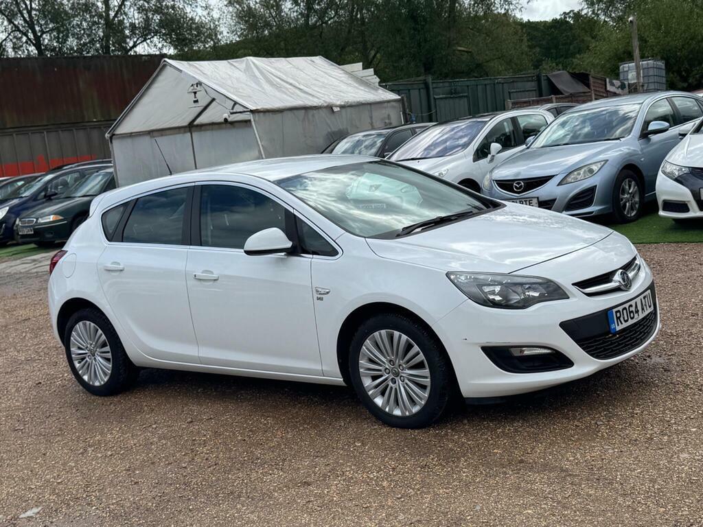 Vauxhall Astra 1.4 16V Excite Euro 5 R064ATU White #5