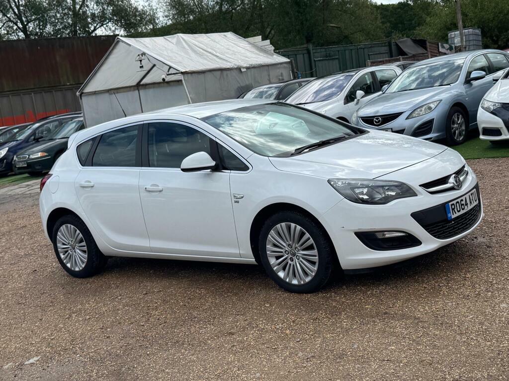 Vauxhall Astra 1.4 16V Excite Euro 5 White